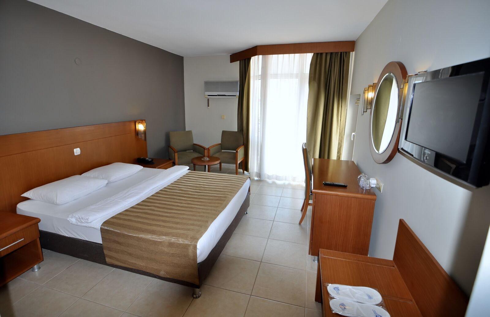Surtel Hotel คูซาดาซี ภายนอก รูปภาพ