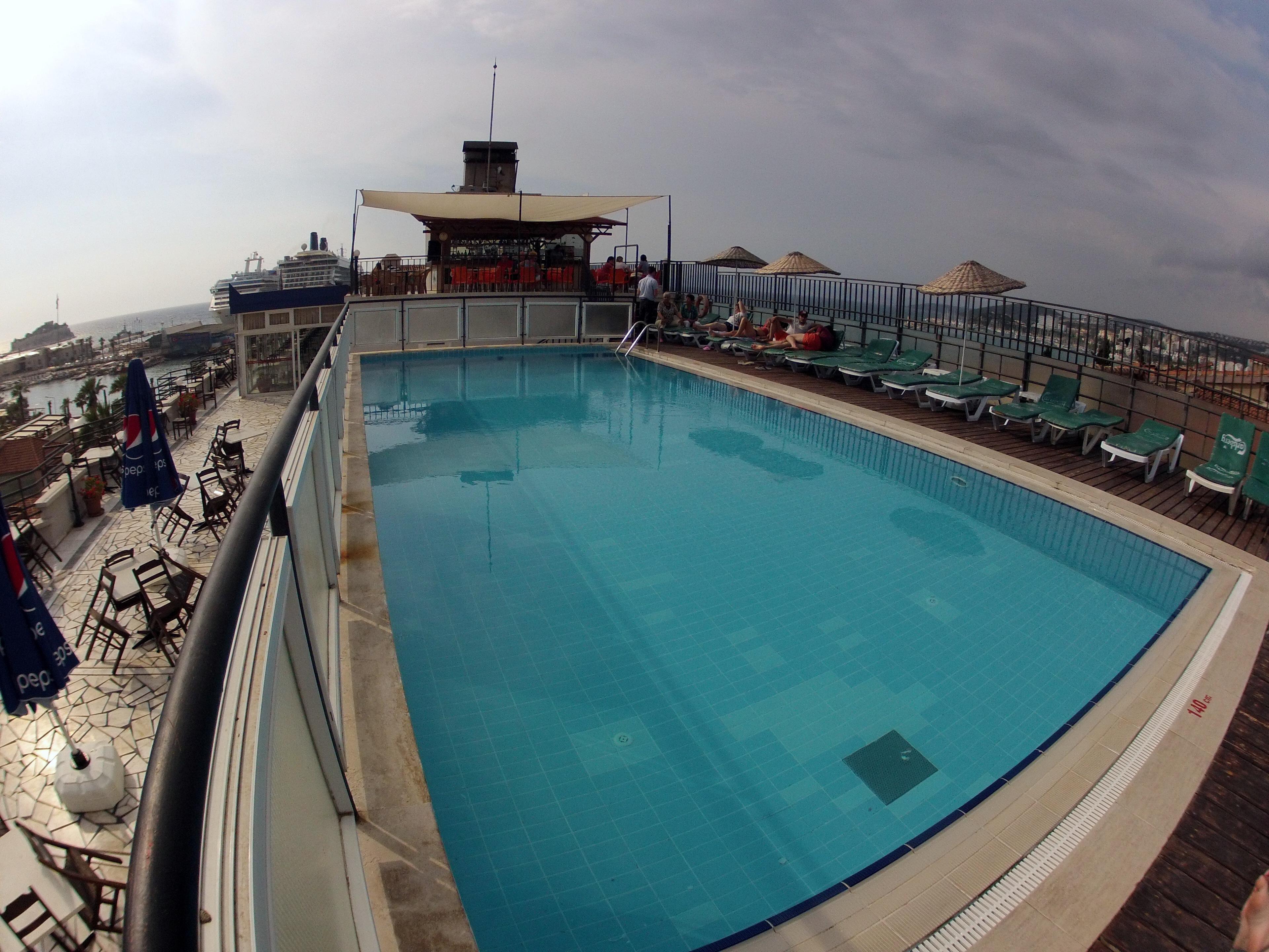 Surtel Hotel คูซาดาซี ภายนอก รูปภาพ