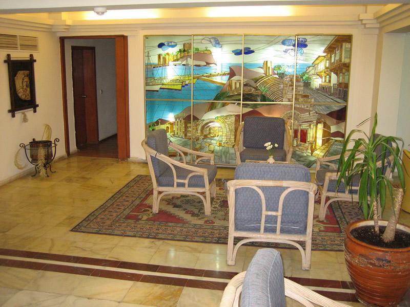 Surtel Hotel คูซาดาซี ภายนอก รูปภาพ